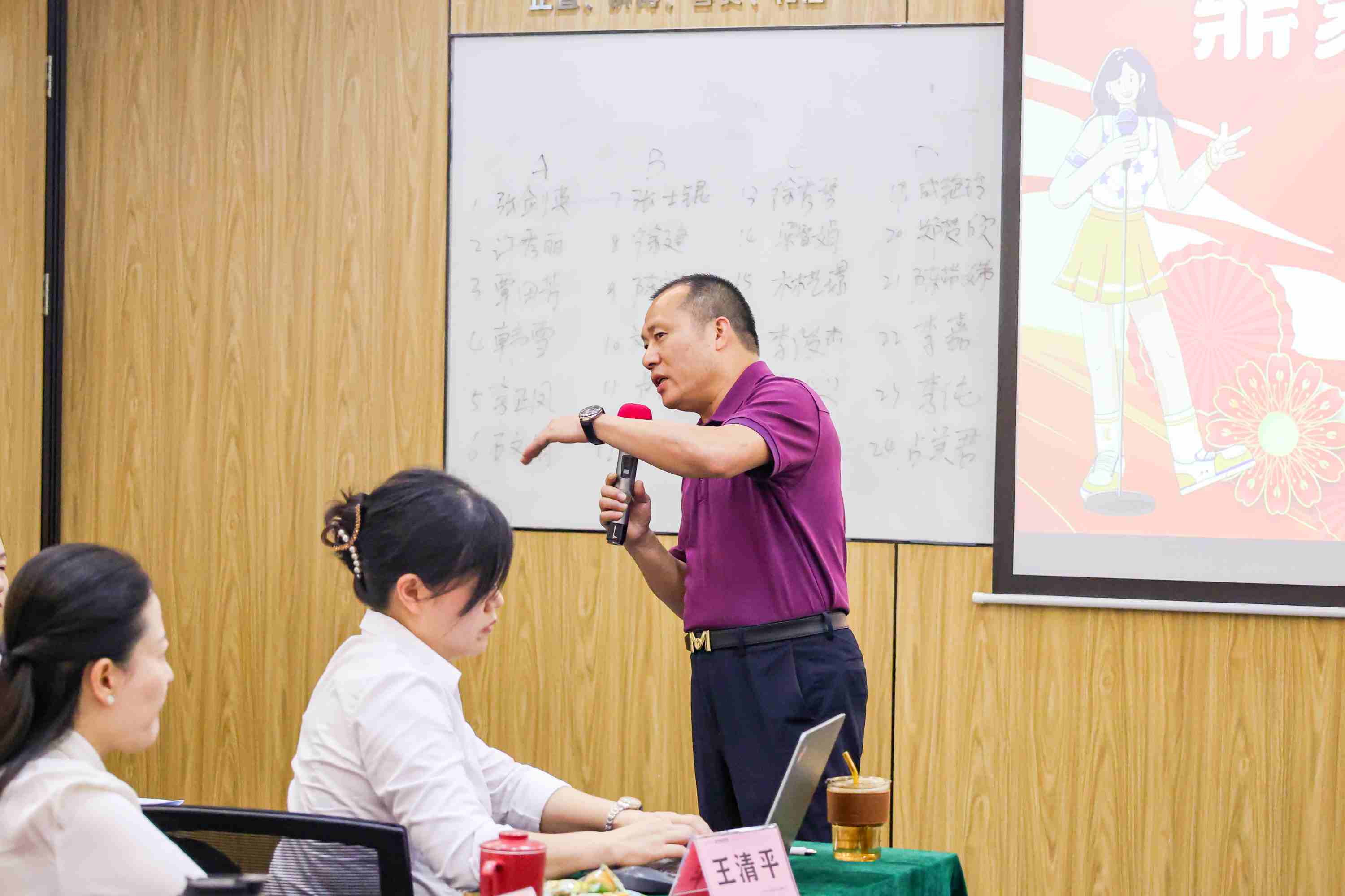 鼎聚群英 秀出风采——鼎和盛集团首届演讲大赛,24名选手诠释“吃得幸福”的使命担当 鼎聚群英 秀出风采——鼎和盛集团首届演讲大赛,24名选手诠释“吃得幸福”的使命担当