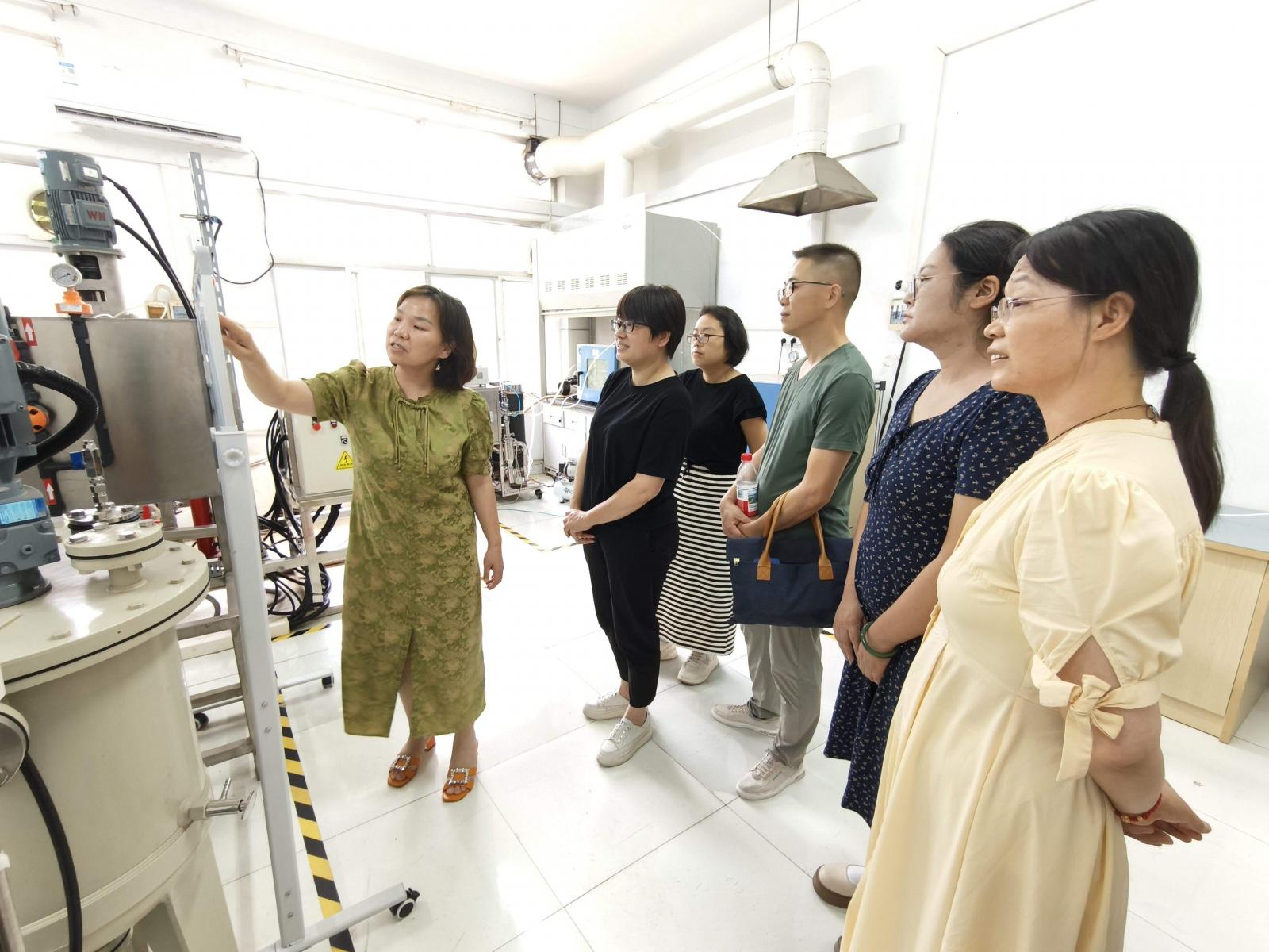 深化产教融合 推人才培养——学院与西磷科技签订合作协议 深化产教融合 推人才培养——学院与西磷科技签订合作协议