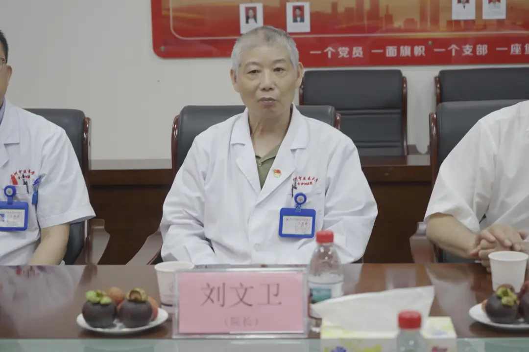 院内新闻|俄罗斯亚洲工业企业家联合会中国区主席阿廖沙及夫人冬妮娅一行莅临参观交流 院内新闻|俄罗斯亚洲工业企业家联合会中国区主席阿廖沙及夫人冬妮娅一行莅临参观交流