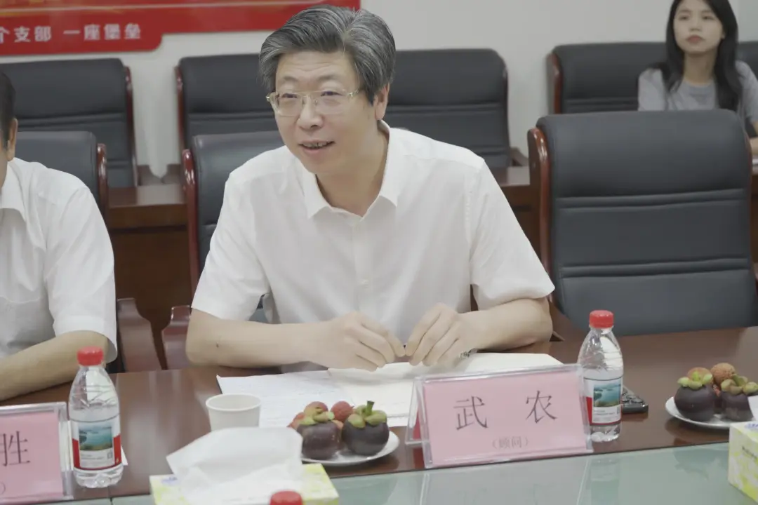 院内新闻|俄罗斯亚洲工业企业家联合会中国区主席阿廖沙及夫人冬妮娅一行莅临参观交流 院内新闻|俄罗斯亚洲工业企业家联合会中国区主席阿廖沙及夫人冬妮娅一行莅临参观交流