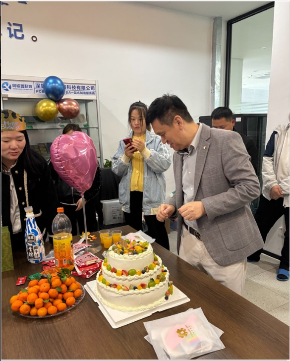 当三八妇女节撞上第一季度员工生日会 当三八妇女节撞上第一季度员工生日会
