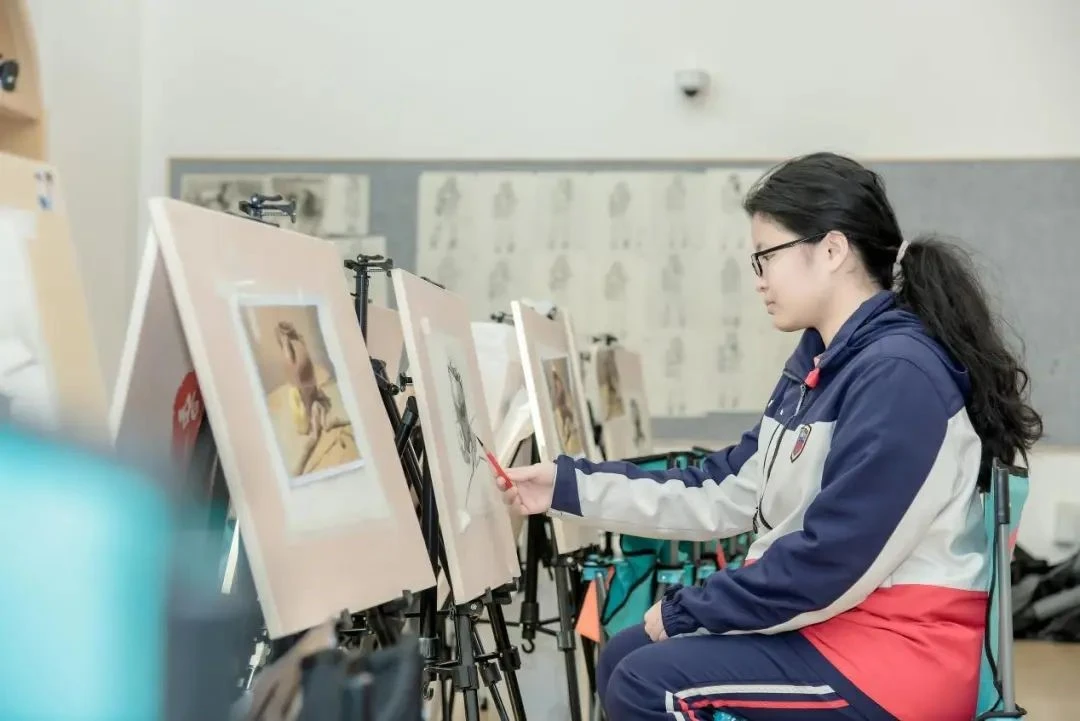 画笔下的清华路:480分逆袭602分,看新川如何培养出首位清华学子? 画笔下的清华路:480分逆袭602分,看新川如何培养出首位清华学子?