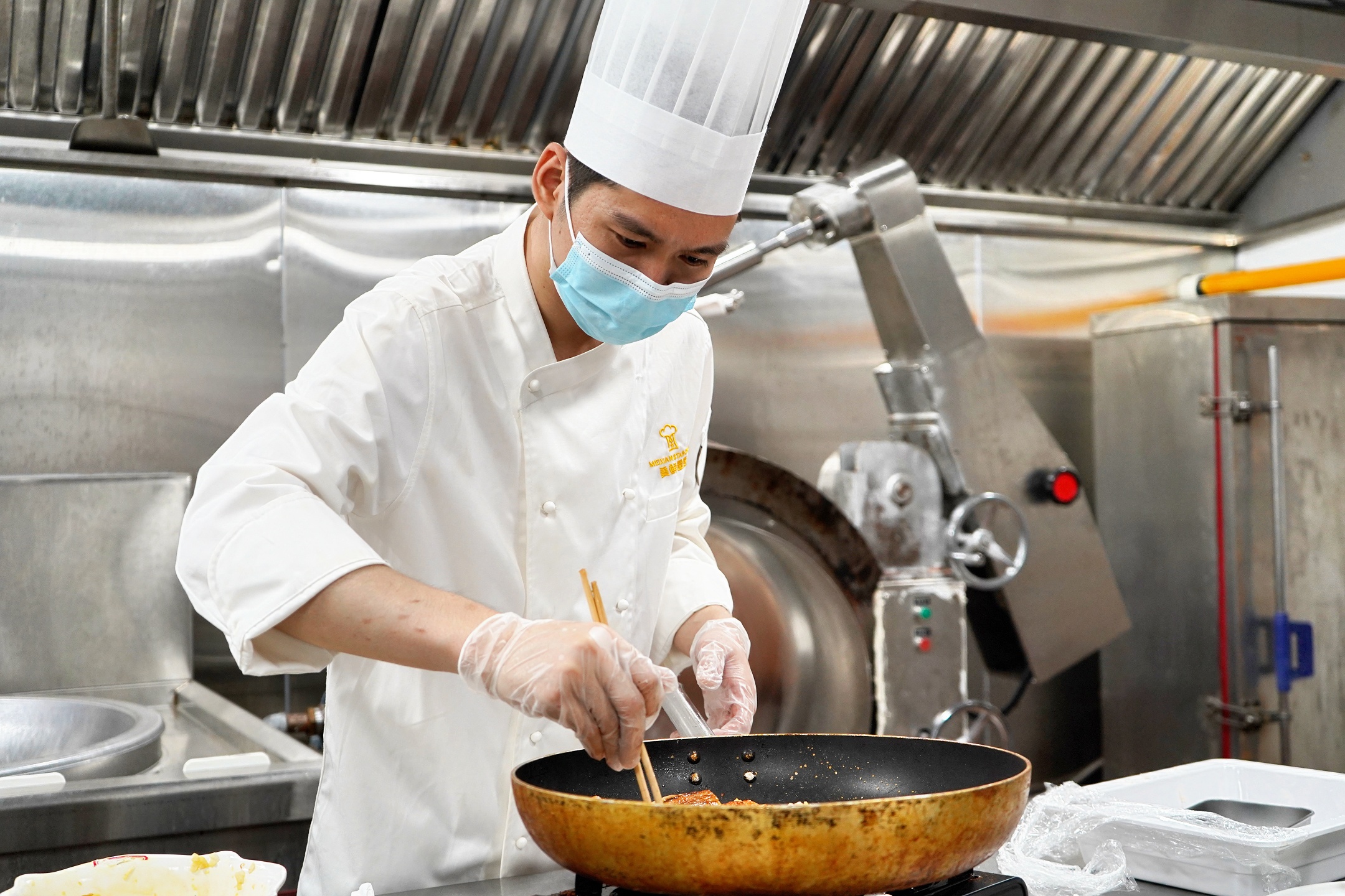 以赛促技 锻造服务新高度 | 2025鼎禾盛饮食首届接待餐厨艺比拼大赛圆满收官! 以赛促技 锻造服务新高度 | 2025鼎禾盛饮食首届接待餐厨艺比拼大赛圆满收官!