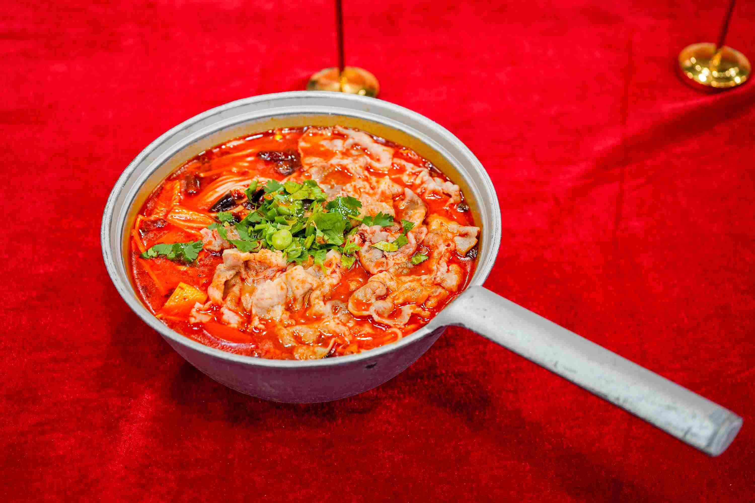 舌尖争锋!2025年鼎禾盛饮食首届中华传统汤粉(面)及地方特色小吃争霸赛热血收官 舌尖争锋!2025年鼎禾盛饮食首届中华传统汤粉(面)及地方特色小吃争霸赛热血收官