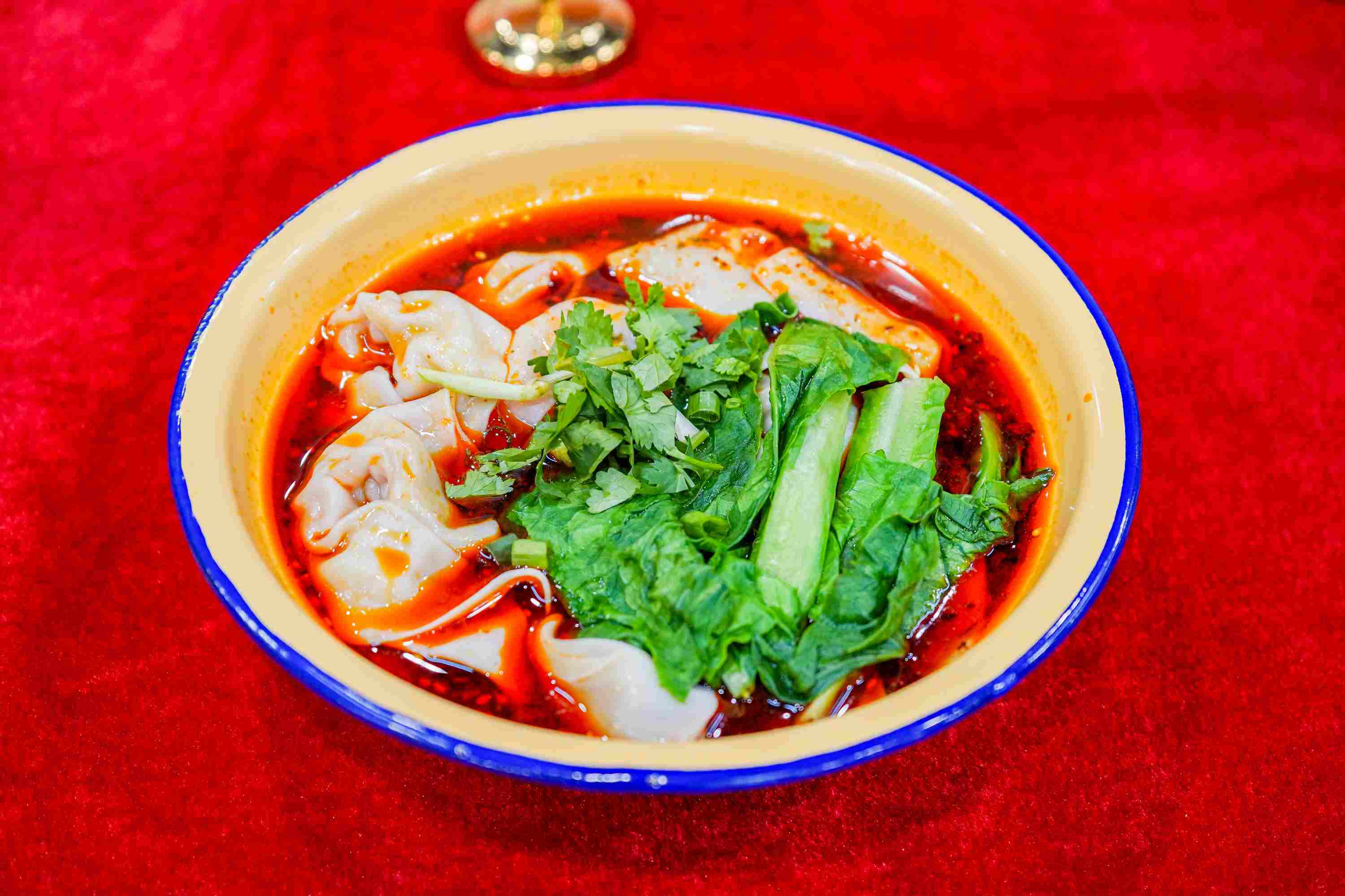 舌尖争锋!2025年鼎禾盛饮食首届中华传统汤粉(面)及地方特色小吃争霸赛热血收官 舌尖争锋!2025年鼎禾盛饮食首届中华传统汤粉(面)及地方特色小吃争霸赛热血收官