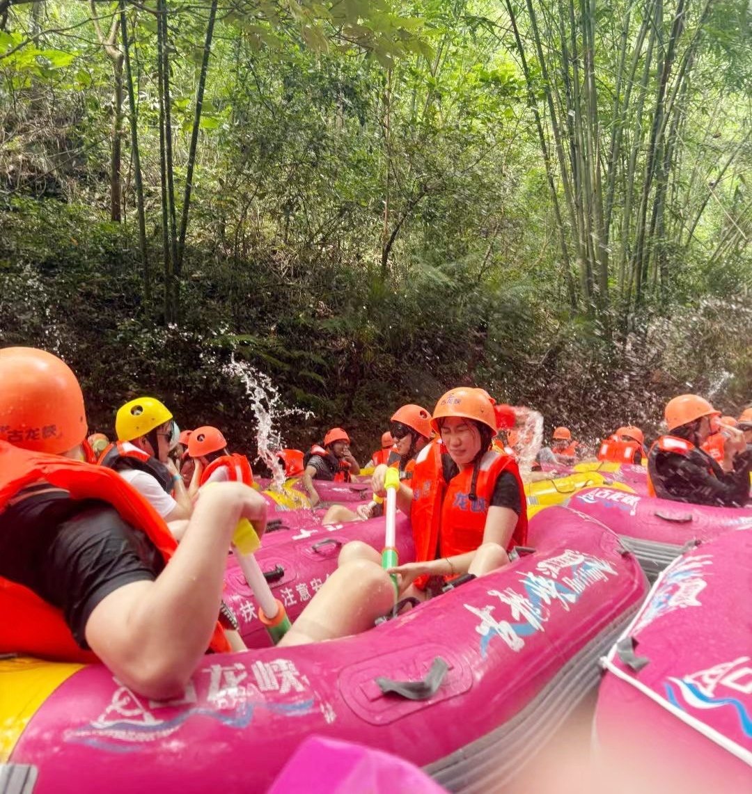 携手共进,共创辉煌-优瑞特古龙峡漂流团建圆满结束 携手共进,共创辉煌-优瑞特古龙峡漂流团建圆满结束