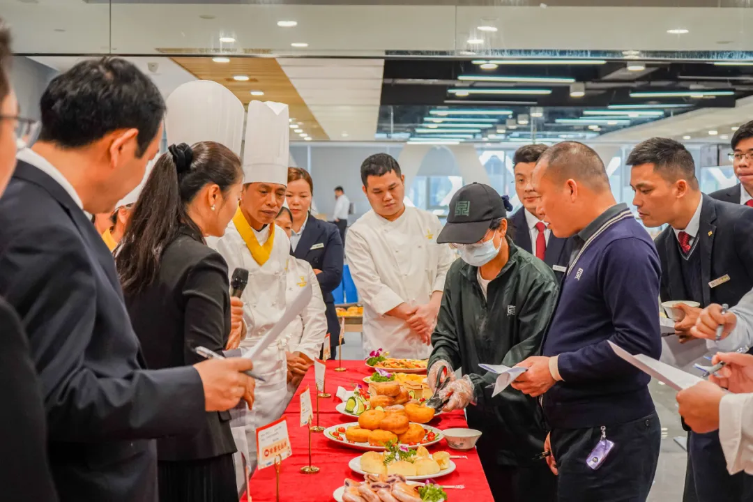 巧手匠心,面面俱到——2025年度鼎禾盛饮食首届面点技能大比拼圆满落幕! 巧手匠心,面面俱到——2025年度鼎禾盛饮食首届面点技能大比拼圆满落幕!