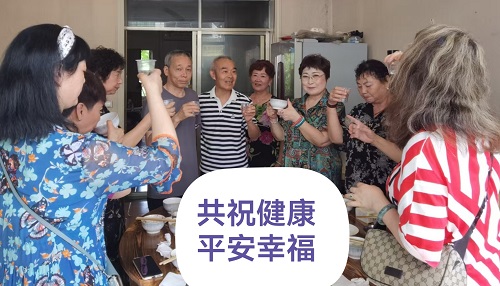 相约九坝山堡村 不忘昔日兄长情