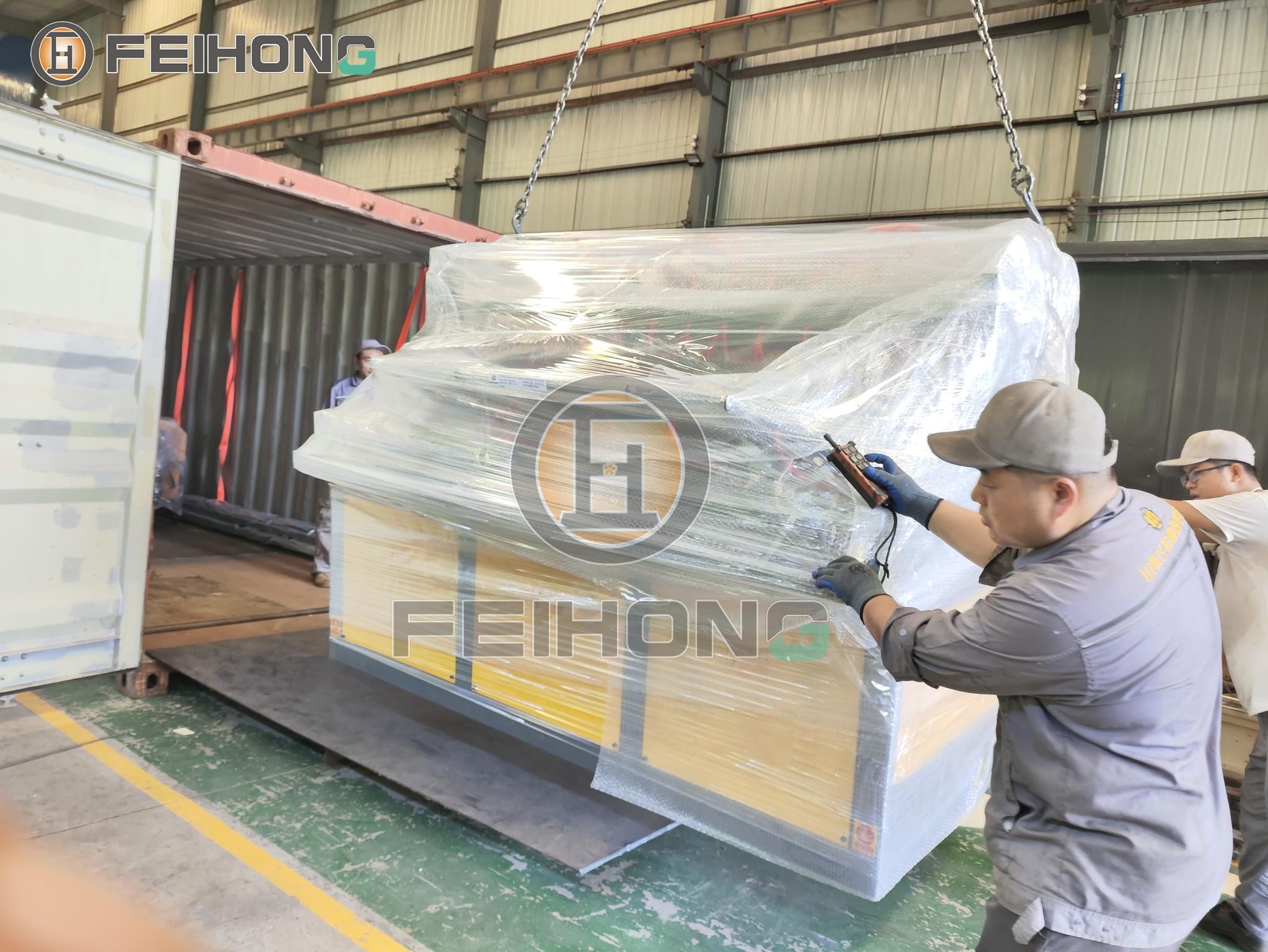 喜訊！熱烈慶祝飛宏2套數(shù)控鋼筋加工設(shè)備裝車完畢順利發(fā)出