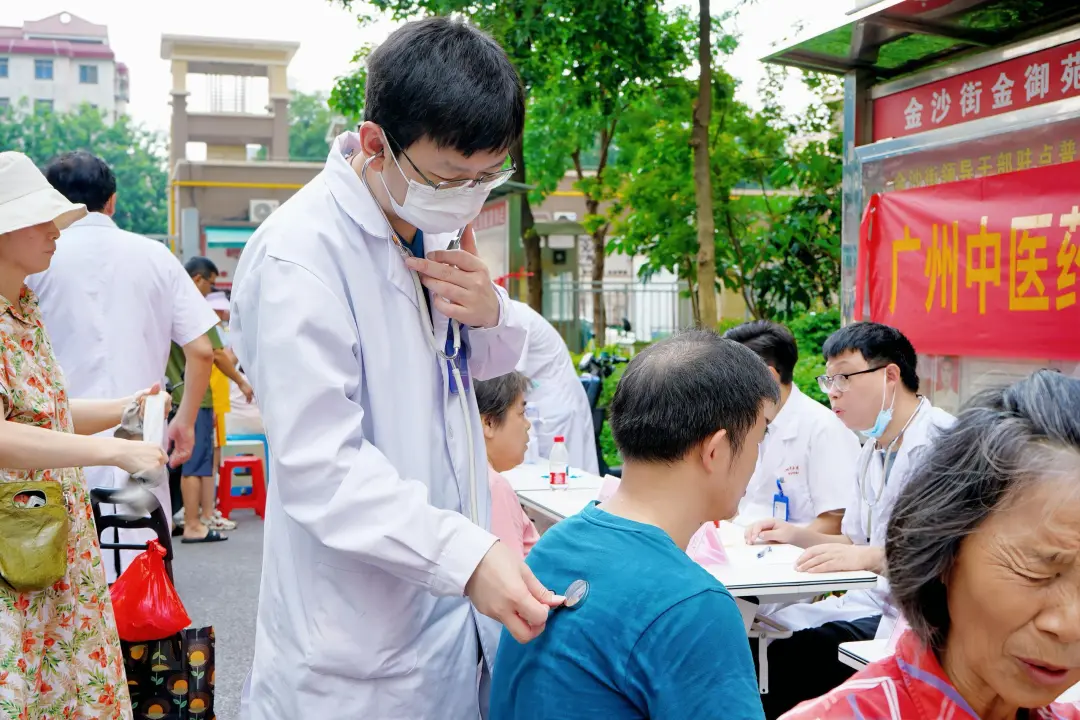 院内新闻|响应国家号召，医社协同惠民心 —— 金沙街义诊活动圆满落幕