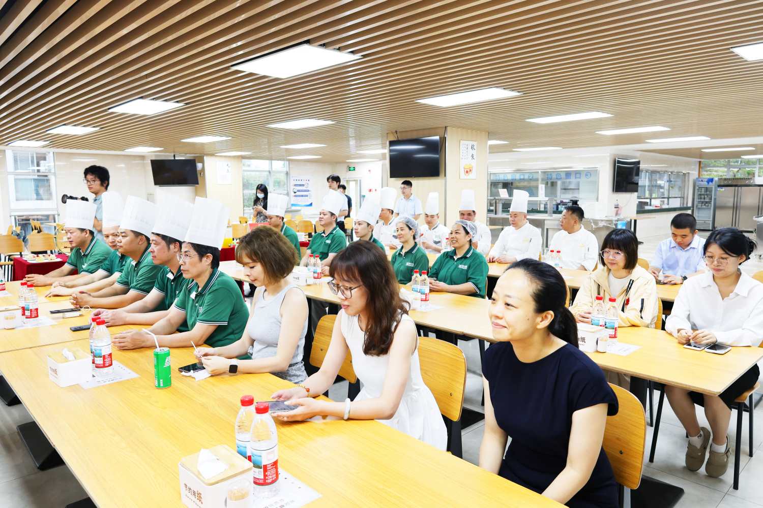 水蕴百味·鼎厨争锋 | 2025鼎禾盛员工餐厅厨艺大赛巅峰对决！
