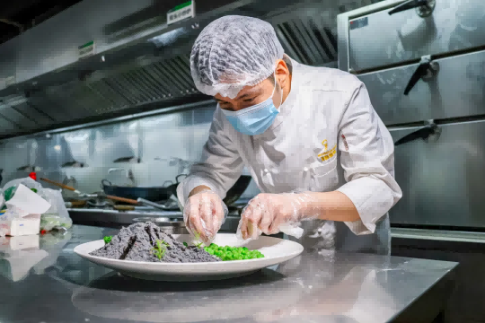 厨类拔萃,谁是鼎厨——2025年度鼎禾盛饮食华中运营中心厨艺大赛圆满举行! 厨类拔萃,谁是鼎厨——2025年度鼎禾盛饮食华中运营中心厨艺大赛圆满举行!