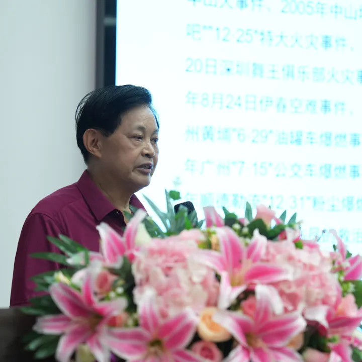 院内新闻|《慢性创面治疗新进展学习班》暨 “乡村振兴万里行 - 再生技术惠民生” 论坛圆满落幕 院内新闻|《慢性创面治疗新进展学习班》暨 “乡村振兴万里行 - 再生技术惠民生” 论坛圆满落幕